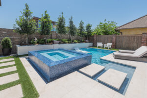 Perimeter overflow spa